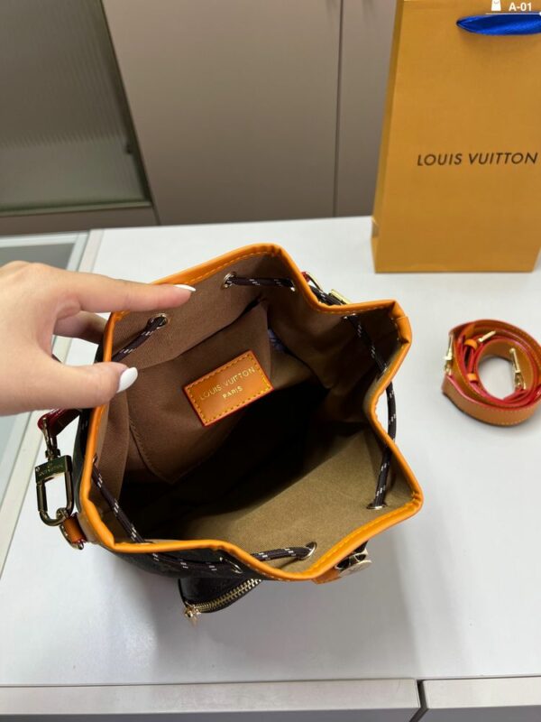 Stylish Fashion Carry Bag L5144