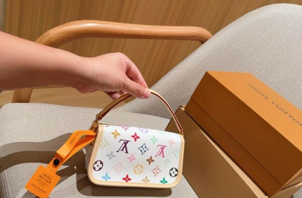 Stylish Fashion Carry Bag L5143