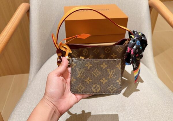 Stylish Fashion Carry Bag L5139