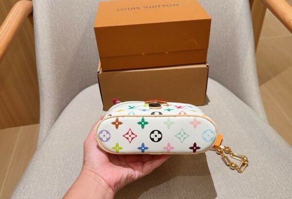 Stylish Fashion Carry Bag L5136 Stylish Fashion Carry Bag L5136