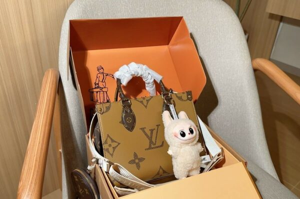 Stylish Fashion Carry Bag L5128
