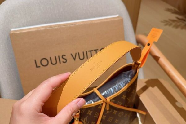 Stylish Fashion Carry Bag L5126