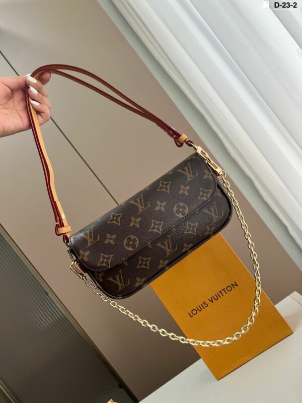 Stylish Fashion Carry Bag L5121