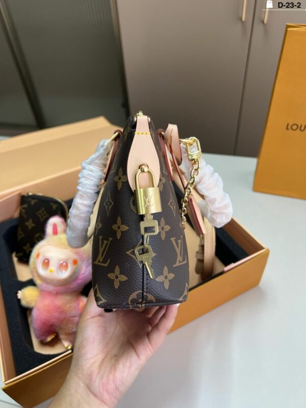 Stylish Fashion Carry Bag L5120 Stylish Fashion Carry Bag L5120