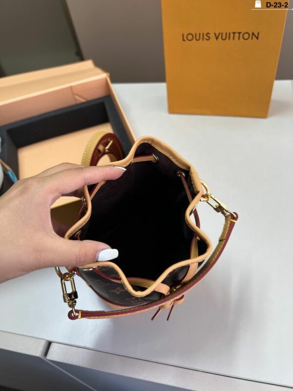 Stylish Fashion Carry Bag L5119