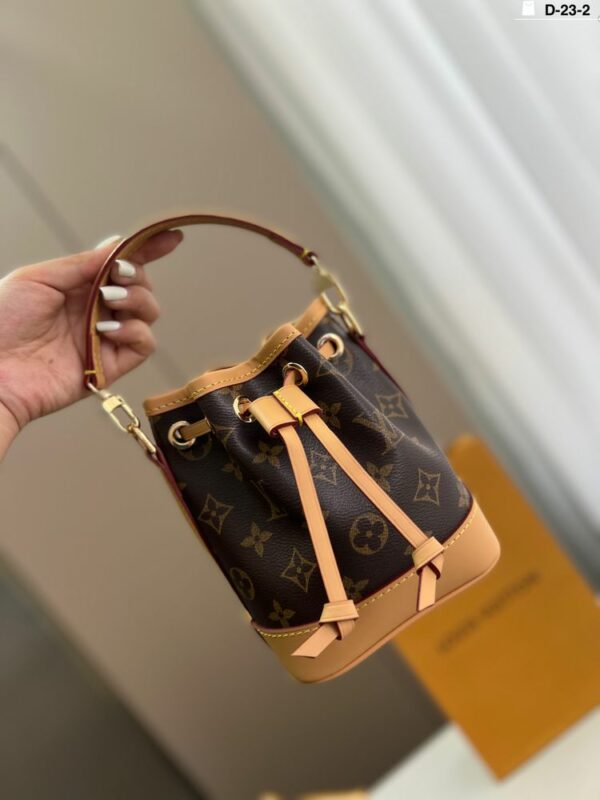 Stylish Fashion Carry Bag L5119
