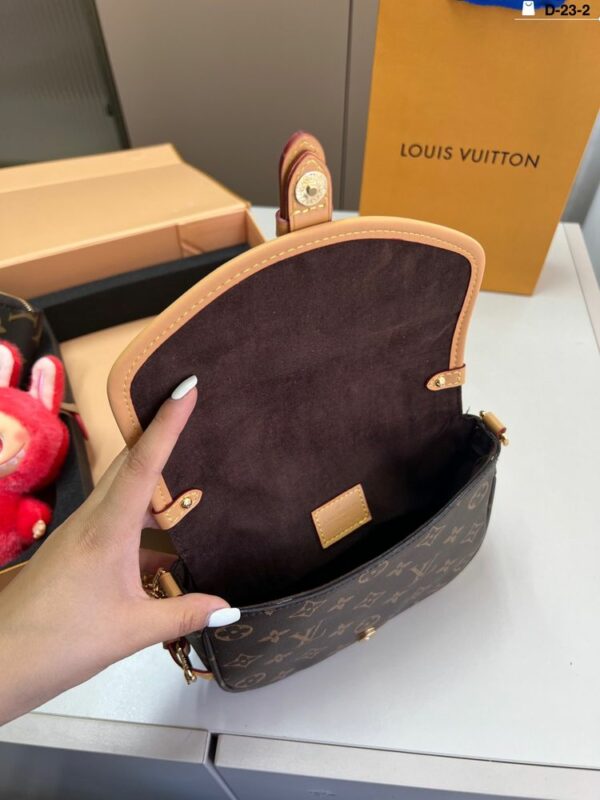 Stylish Fashion Carry Bag L5114