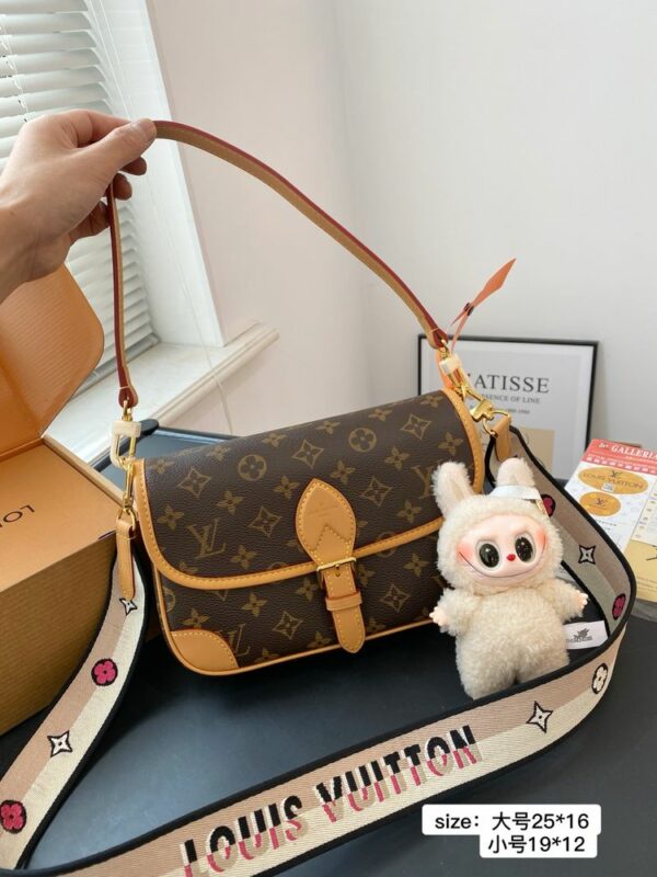 Stylish Fashion Carry Bag L5113