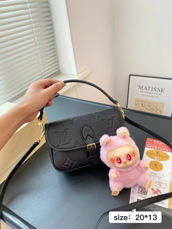 Stylish Fashion Carry Bag L5109