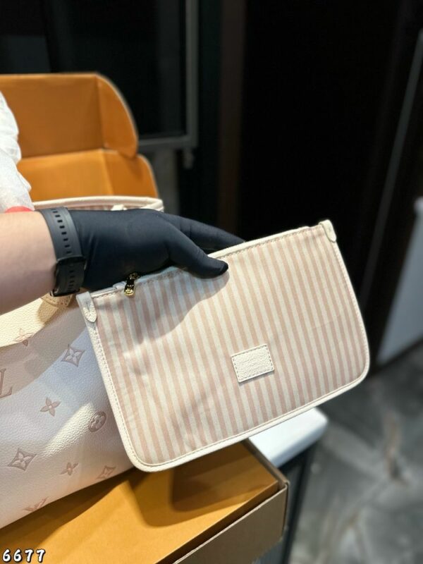 Stylish Fashion Carry Bag L5106