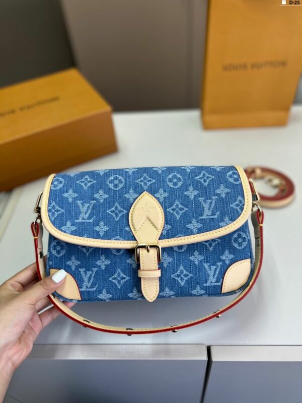 Stylish Fashion Carry Bag L5104
