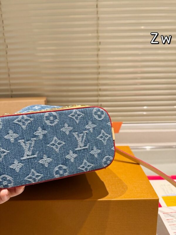 Stylish Fashion Carry Bag L5101