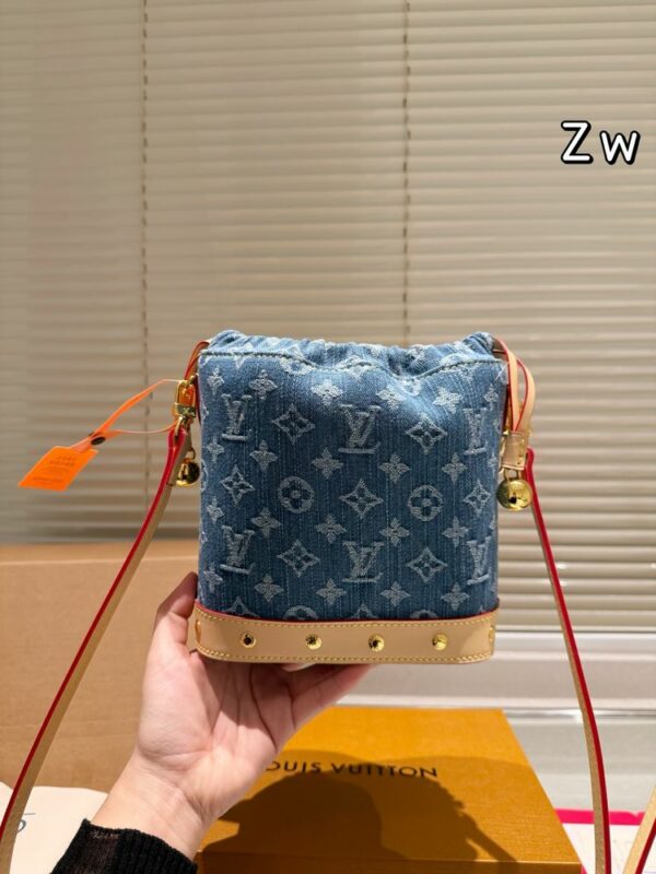 Stylish Fashion Carry Bag L5101