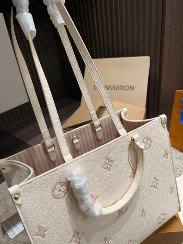 Stylish Fashion Carry Bag L5100 Stylish Fashion Carry Bag L5100