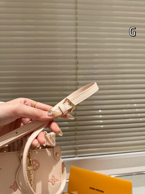 Stylish Fashion Carry Bag L5099