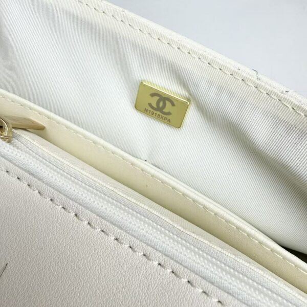 Chic Charm CN Handbag 6103-032