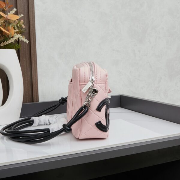 Chic Charm CN Handbag 23116