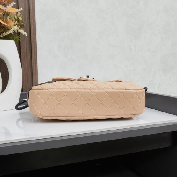 Chic Charm CN Handbag 23116
