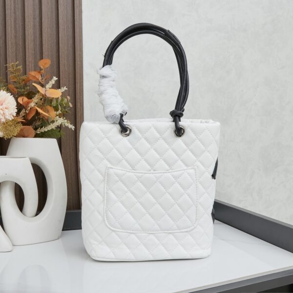 Chic Charm CN Handbag 9958-002