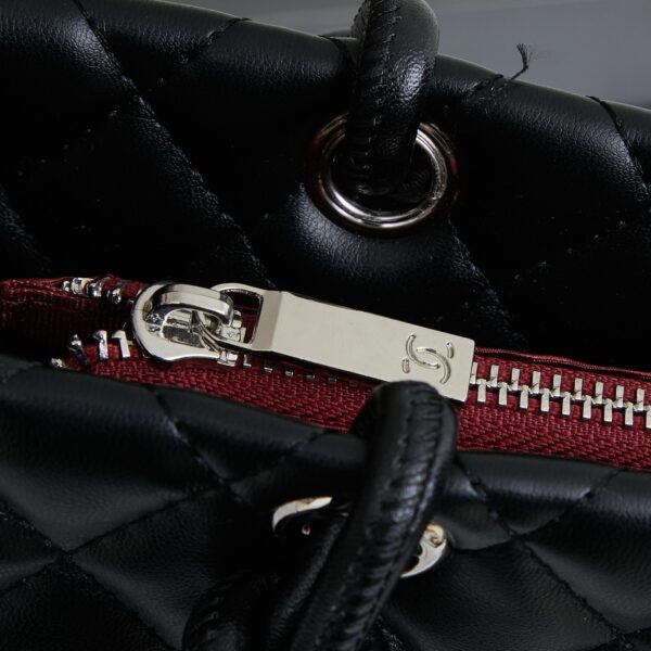 Chic Charm CN Handbag 9958-002