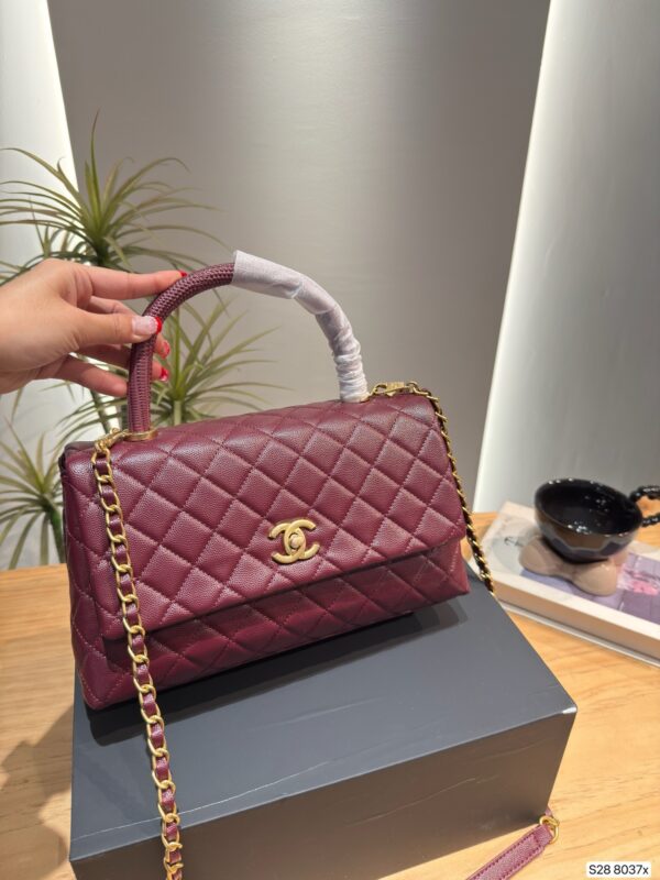 Stylish Fashion Carry CN Handbag 8037