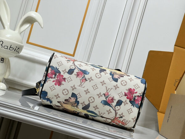 Chic Charm LV Handbag M18076-M15159