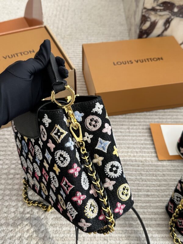 Stylish Fashion Carry LV Handbag LV2511106