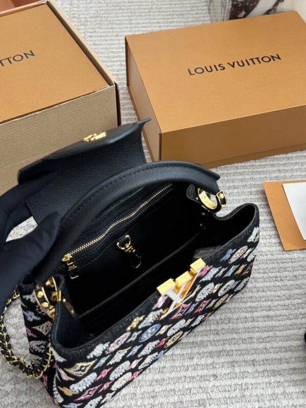 Stylish Fashion Carry LV Handbag LV2511106