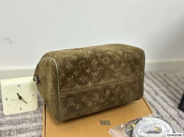 Stylish Fashion Carry LV Handbag LV2511108