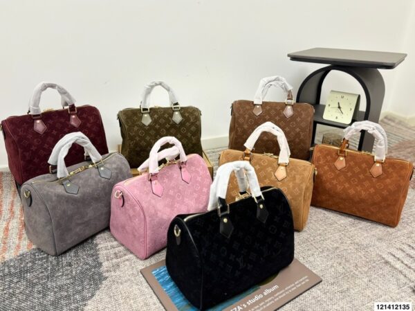 Stylish Fashion Carry LV Handbag LV2511108