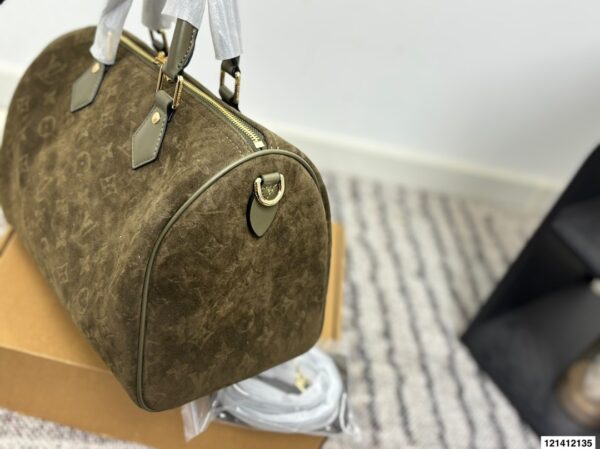 Stylish Fashion Carry LV Handbag LV2511108