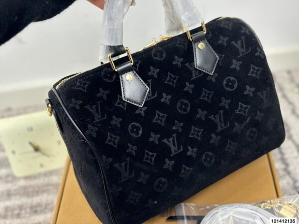 Stylish Fashion Carry LV Handbag LV2511108