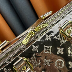 Luxury LV Handbag M26463-M41418