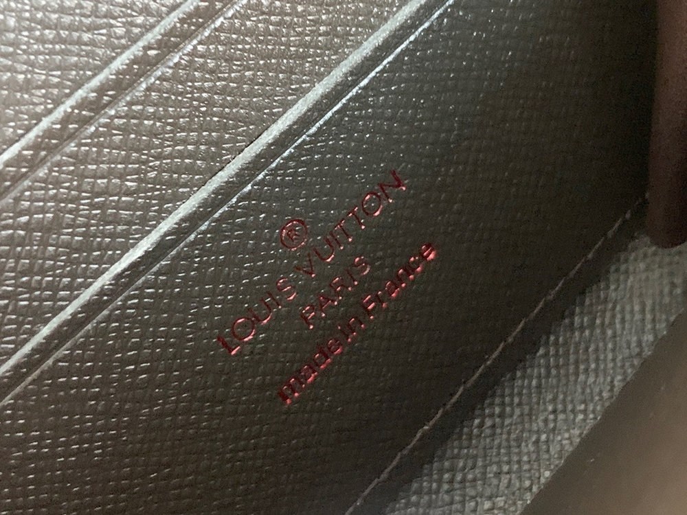 New Collection Fashion Wallet 303 New Collection Fashion Wallet 303