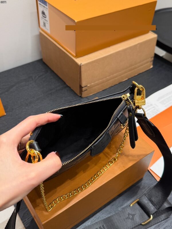 Stylish Fashion Carry LV Handbag LV25112212
