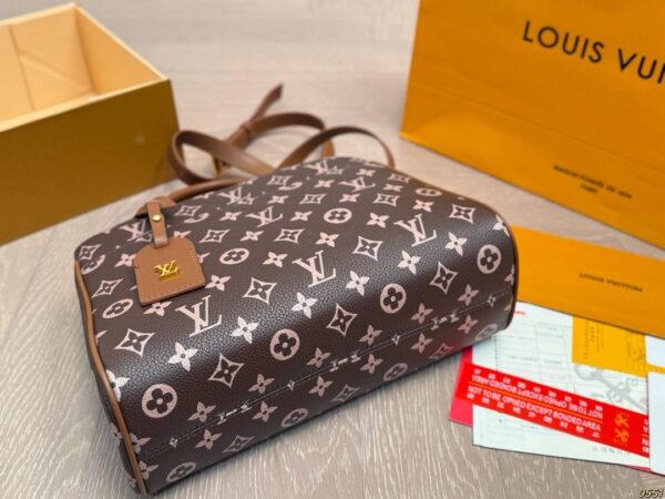 Stylish Fashion Carry LV Handbag LV2511223 Stylish Fashion Carry LV Handbag LV2511223