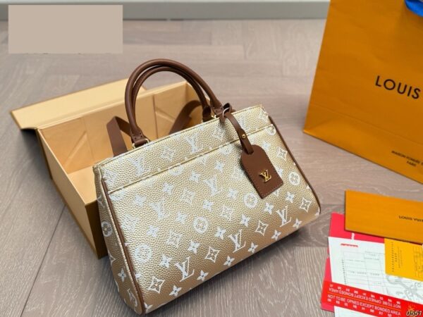 Stylish Fashion Carry LV Handbag LV2511223 Stylish Fashion Carry LV Handbag LV2511223