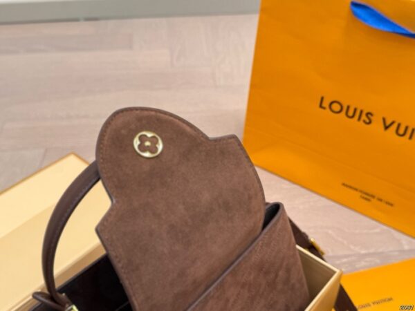 Stylish Fashion Carry LV Handbag LV2511222 Stylish Fashion Carry LV Handbag LV2511222