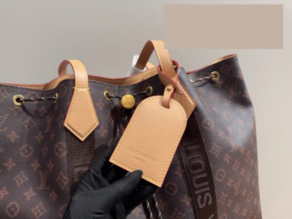 Stylish Fashion Carry LV Handbag LV25112210 Stylish Fashion Carry LV Handbag LV25112210