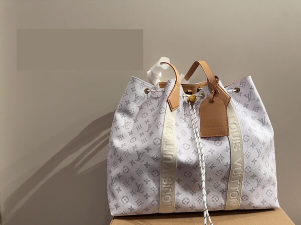 Stylish Fashion Carry LV Handbag LV25112210 Stylish Fashion Carry LV Handbag LV25112210