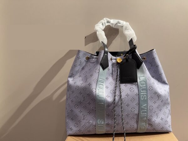 Stylish Fashion Carry LV Handbag LV25112210 Stylish Fashion Carry LV Handbag LV25112210