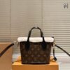 Stylish Fashion Carry LV Handbag LV2511196