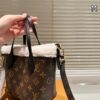 Stylish Fashion Carry LV Handbag LV2511196