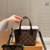 Stylish Fashion Carry LV Handbag LV2511196