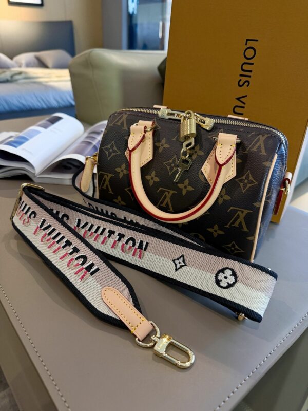 Stylish Fashion Carry Bag L309