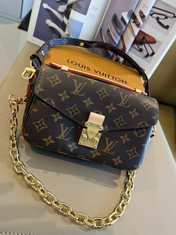 Stylish Fashion Carry Bag L307