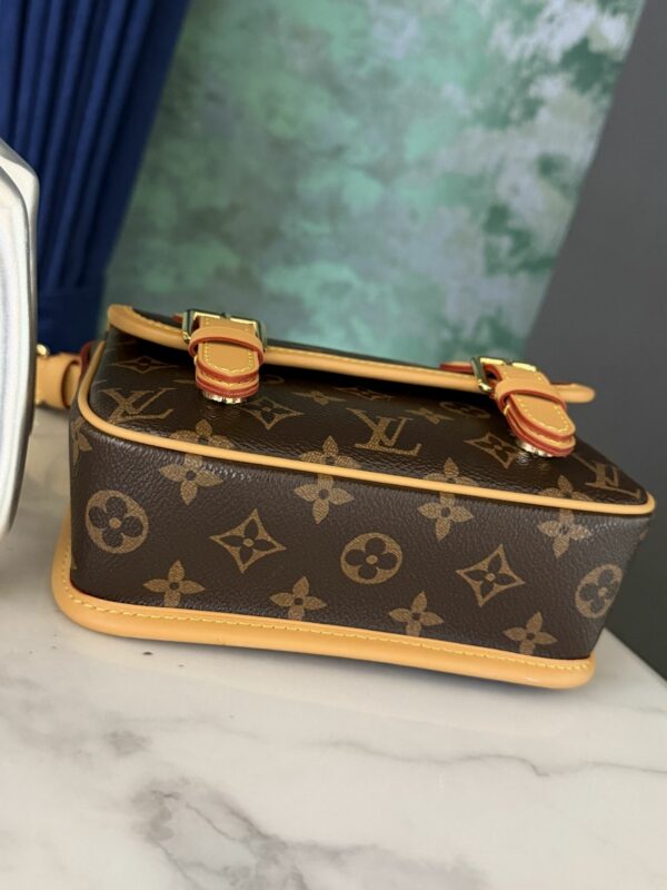 Stylish Fashion Carry Bag L305