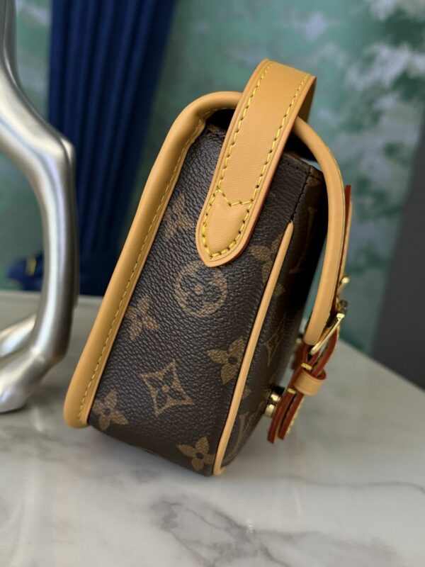 Stylish Fashion Carry Bag L305