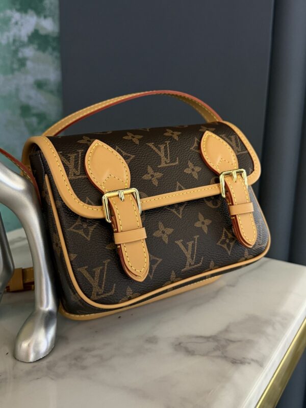Stylish Fashion Carry Bag L305