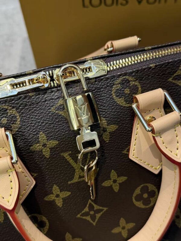 Stylish Fashion Carry Bag L303